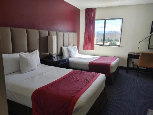 Hotel Pigeon Forge image 34